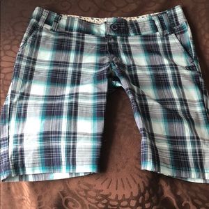 Like new ELEMENT brand shorts